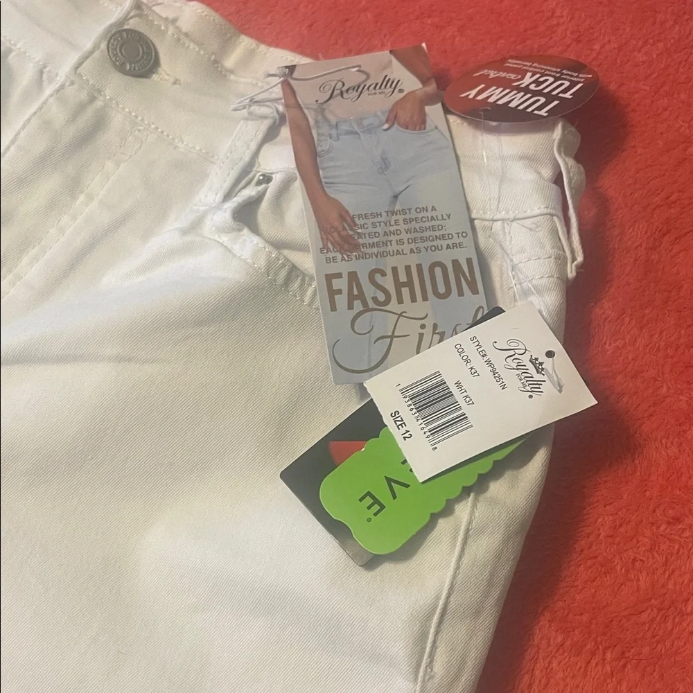 Royalty For Me Women's White Straight Leg Jeans - Picture 3 of 3